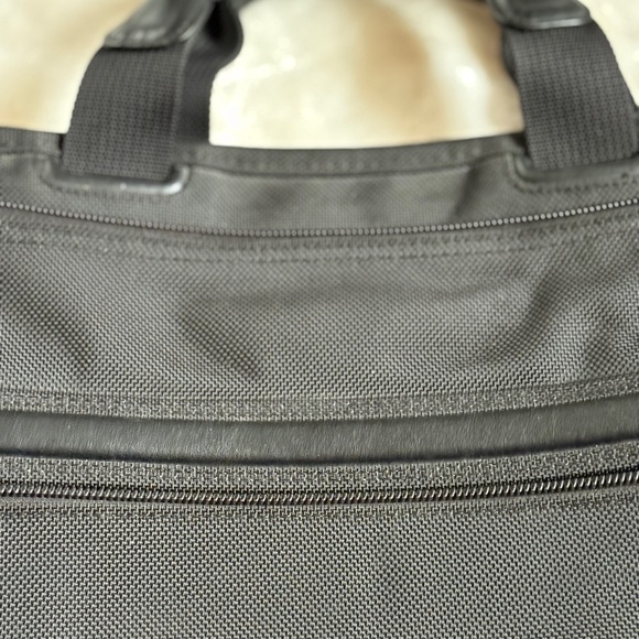 Tumi Slim Deluxe Nylon Portfolio Black Bag Briefcase STYLE #26101D4 - Picture 12 of 14